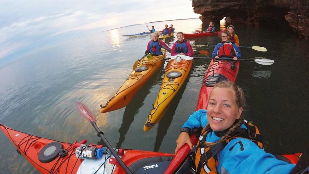 UMD freshmen take a kayaking trip in Lake Superior