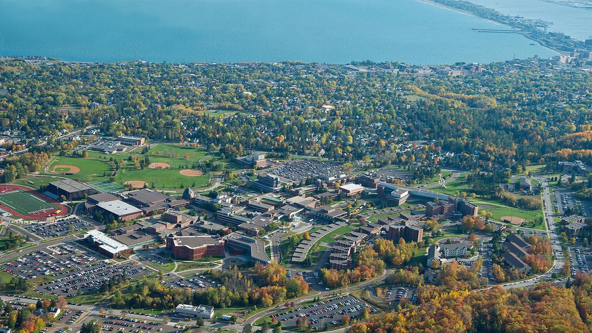 Aerial pic of the University of Minnesota Duluth campus