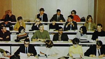 Photo of UMD classroom in 1968