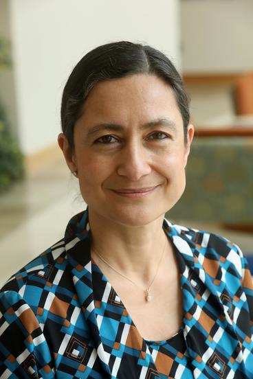 Dr. Anja Chávez